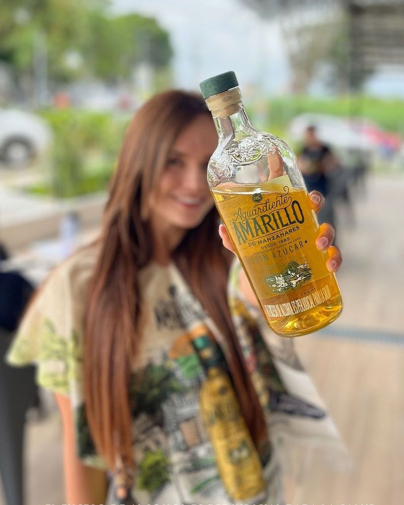 Aguardiente Amarillo de Manzanares 750ML