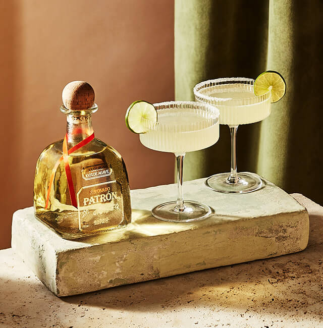 The Definitive Guide to Reposado Tequila: Understanding the "Rested" Spirit