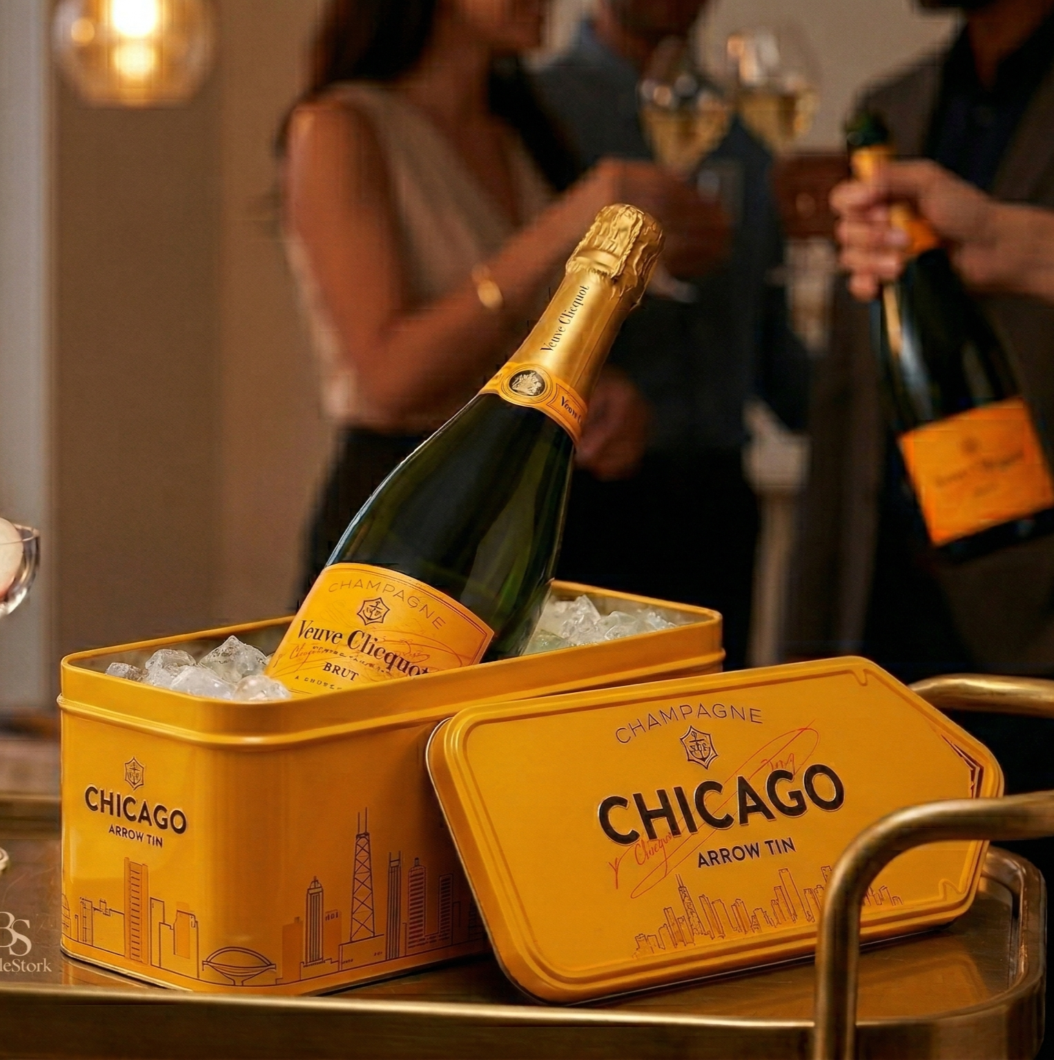 Veuve Clicquot Brut シャンパン オリジナルボックス付き Veuve Clicquot Arrow Gift Box